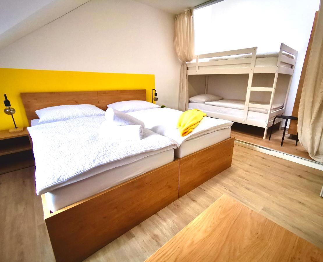 Rainbow House Rooms Maribor Buitenkant foto