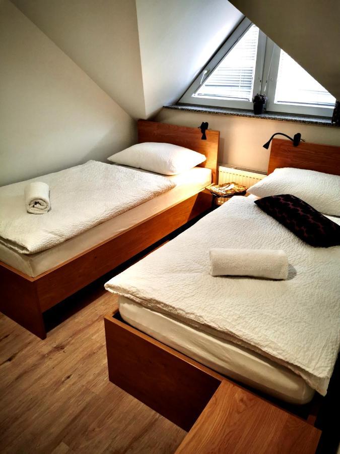 Rainbow House Rooms Maribor Buitenkant foto